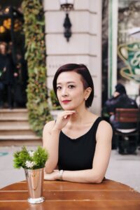 演技コーチくわたかおる