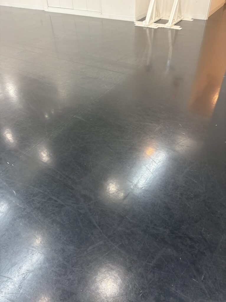 演技が変わらない俳優に向けて、整理しているつもりで大事な構造を見えなくしていないかを問いかけるブログ記事のアイキャッチ画像